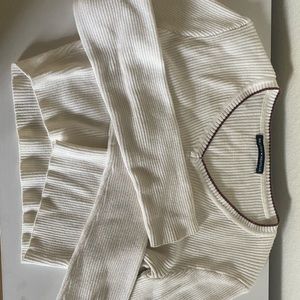 Brandy Melville Cropped knitted sweater
